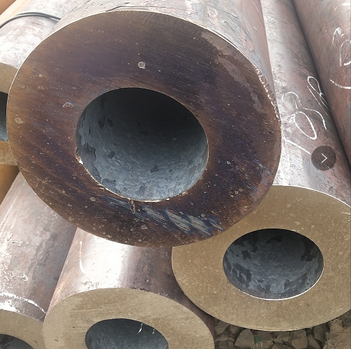 大口径厚壁钢? border=